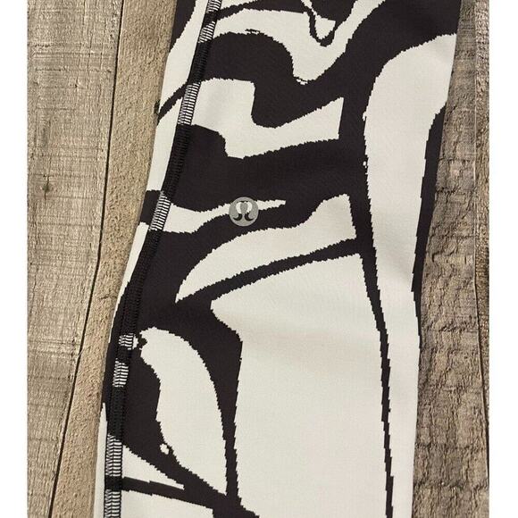 NWT Lululemon Swift Speed High-Rise Tight 28" in Jacquard | Size 0 - Picture 4 of 16